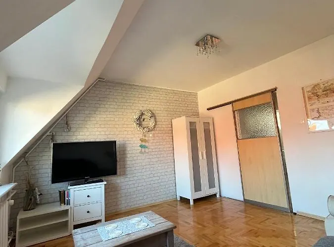 Apartament Kołobrzeska Mansarda, Narutowicza 8