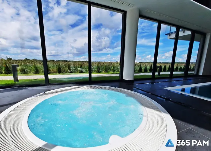 365PAM - Westin House LUX - BASEN